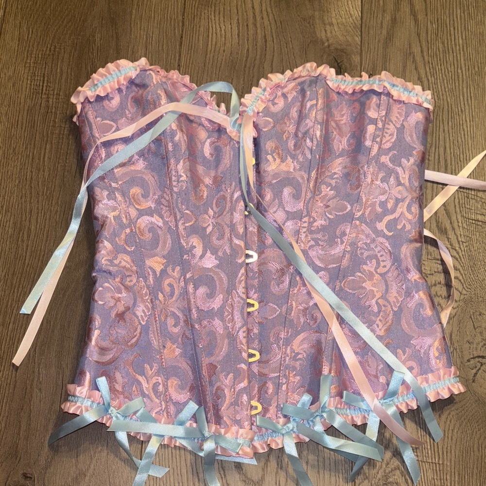 Amazon Pink and Blue Patterned Corset
-Worn once-
